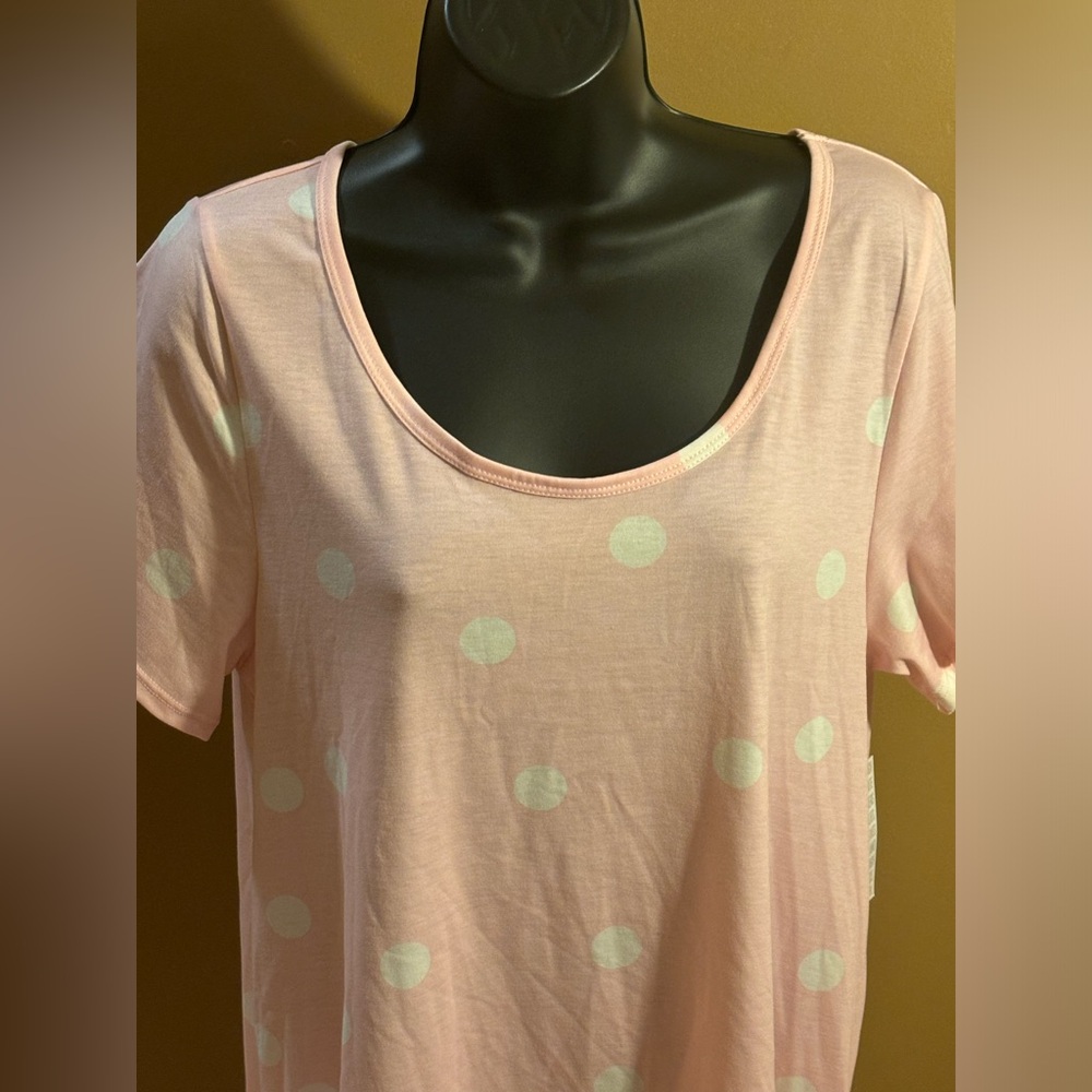 Lularoe Classic Tee Light Pink and White Polka Dot Tee Large - Picture 2 of 5